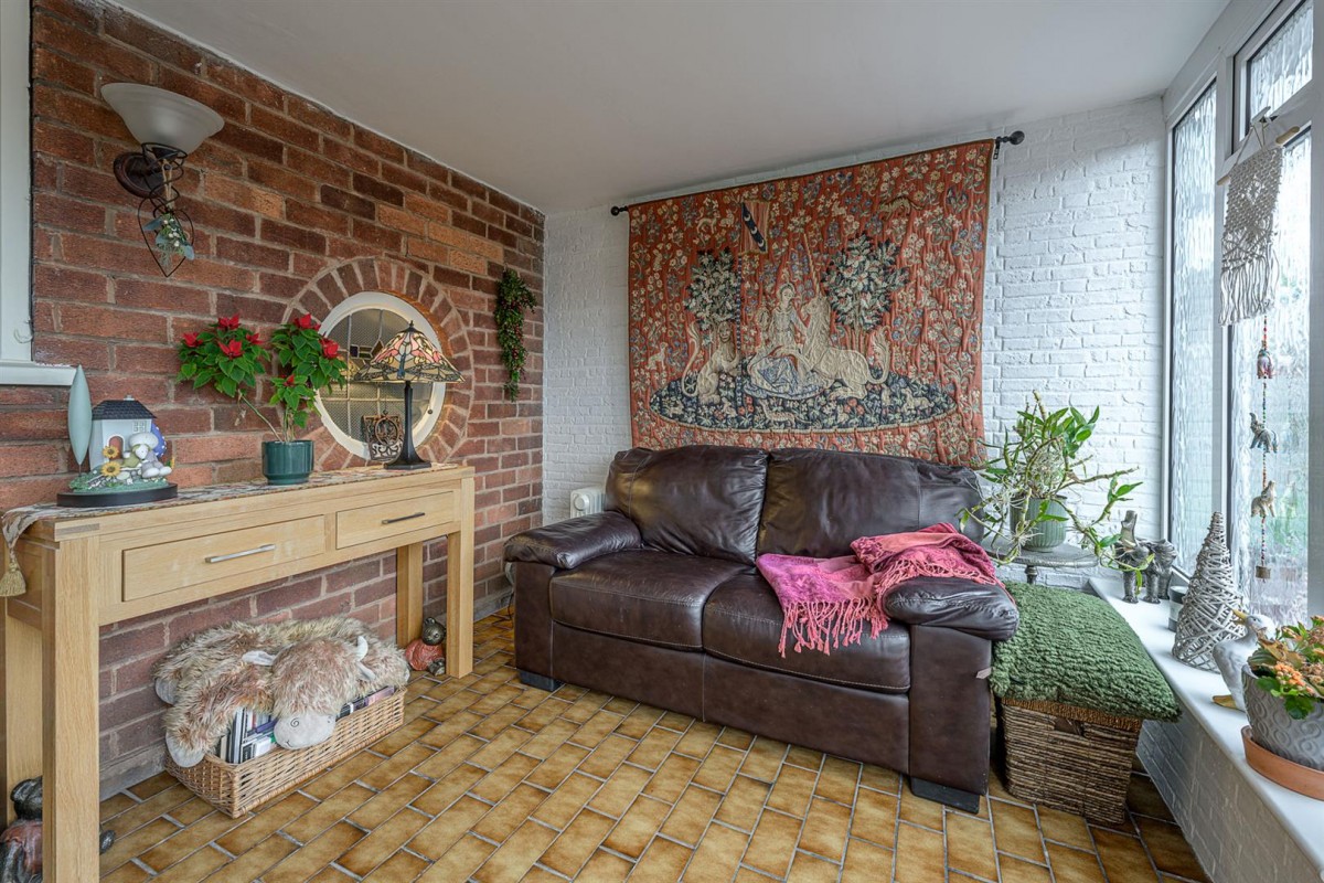 Hyperion Road, Stourton, Stourbridge, DY7 6SD