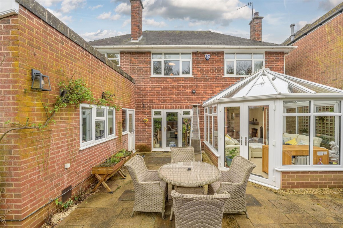 Hyperion Road, Stourton, Stourbridge, DY7 6SD