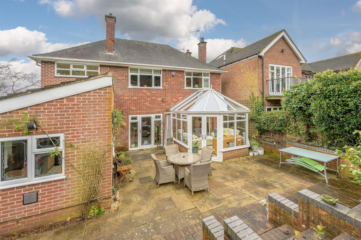 Hyperion Road, Stourton, Stourbridge, DY7 6SD