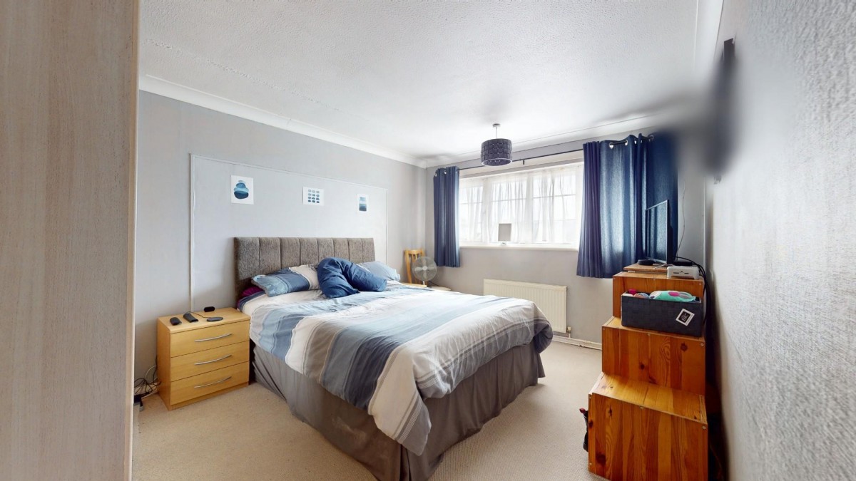 Mackenzie Way, Gravesend, DA12