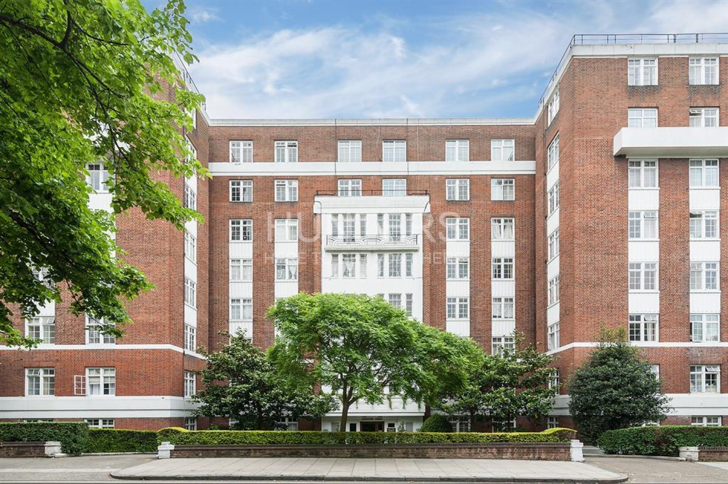 Langford Court, London, NW8