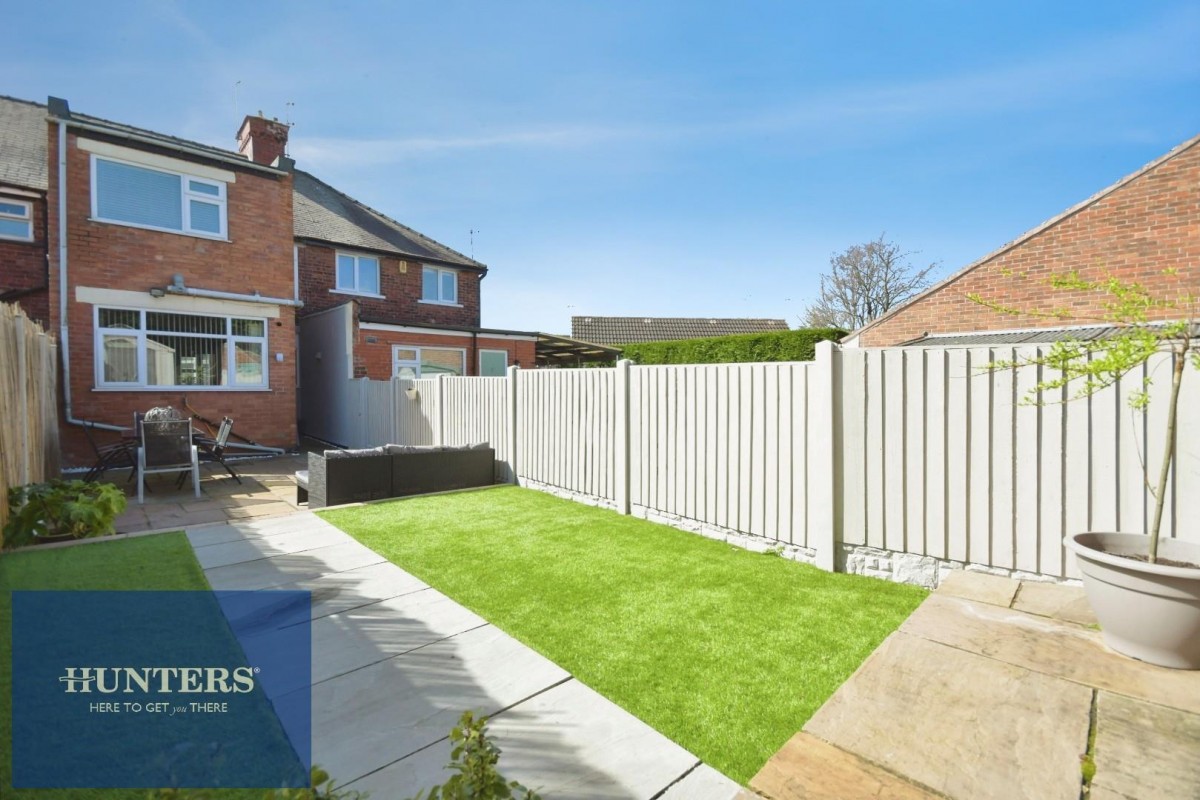 Devonshire Avenue East, Hasland, Chesterfield, S41 0AE