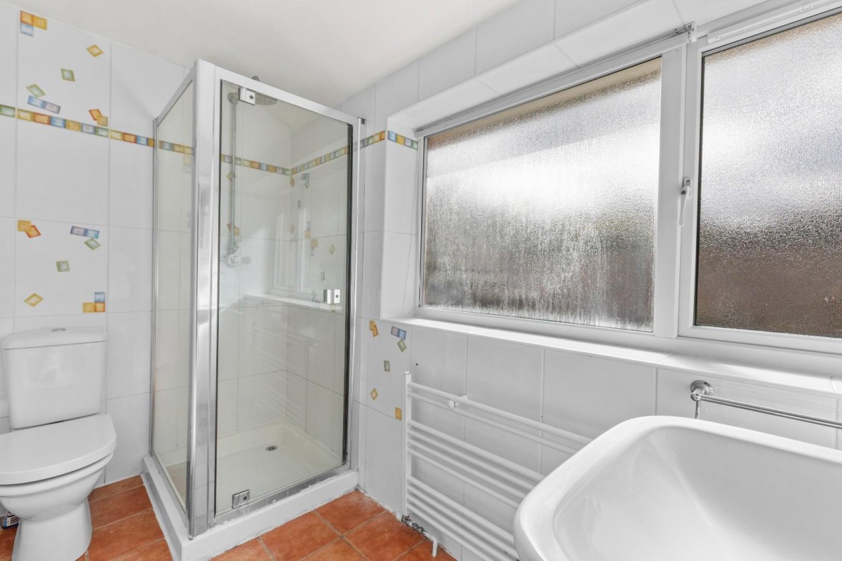 Gayton Close, Chesham Bois, Amersham, Buckinghamshire, HP6 6DW