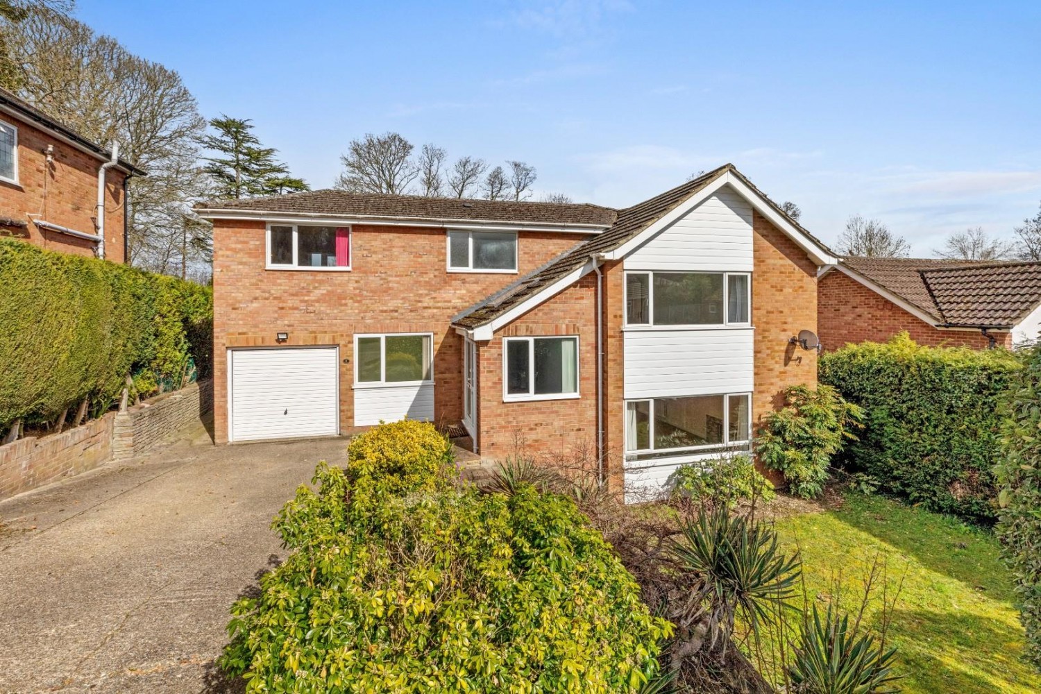 Gayton Close, Chesham Bois, Amersham, Buckinghamshire, HP6 6DW
