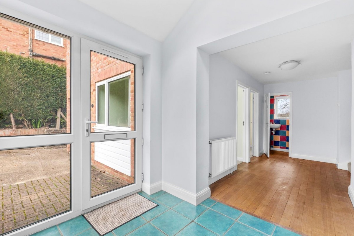 Gayton Close, Chesham Bois, Amersham, Buckinghamshire, HP6 6DW