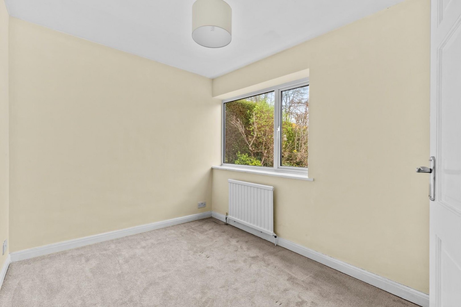 Gayton Close, Chesham Bois, Amersham, Buckinghamshire, HP6 6DW