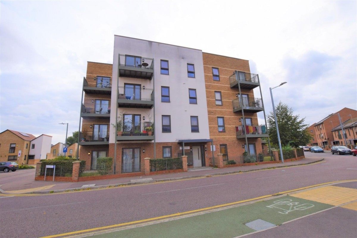 Ager Avenue, Dagenham, RM8