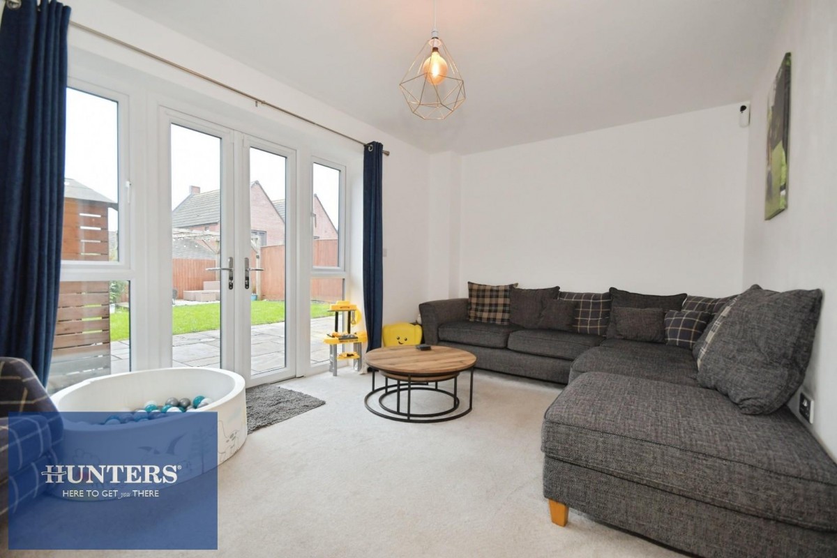 Rowan Drive, Wingerworth, Chesterfield, S42 6GB