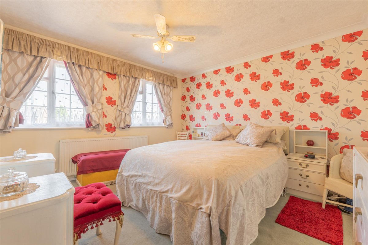 Hyperion Road, Stourton, Stourbridge, DY7 6SJ