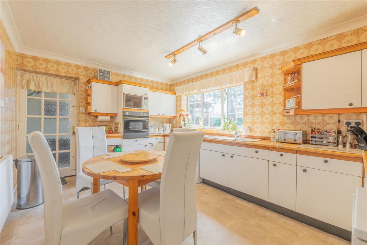 Hyperion Road, Stourton, Stourbridge, DY7 6SJ