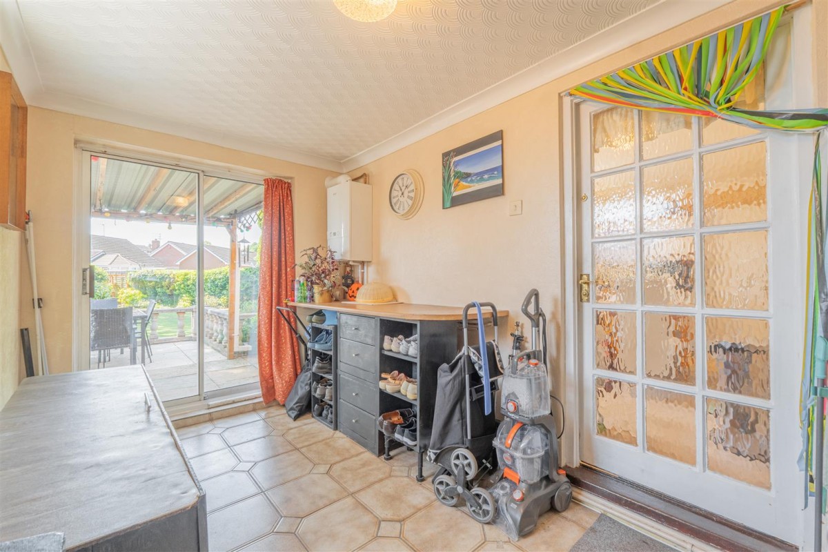 Hyperion Road, Stourton, Stourbridge, DY7 6SJ