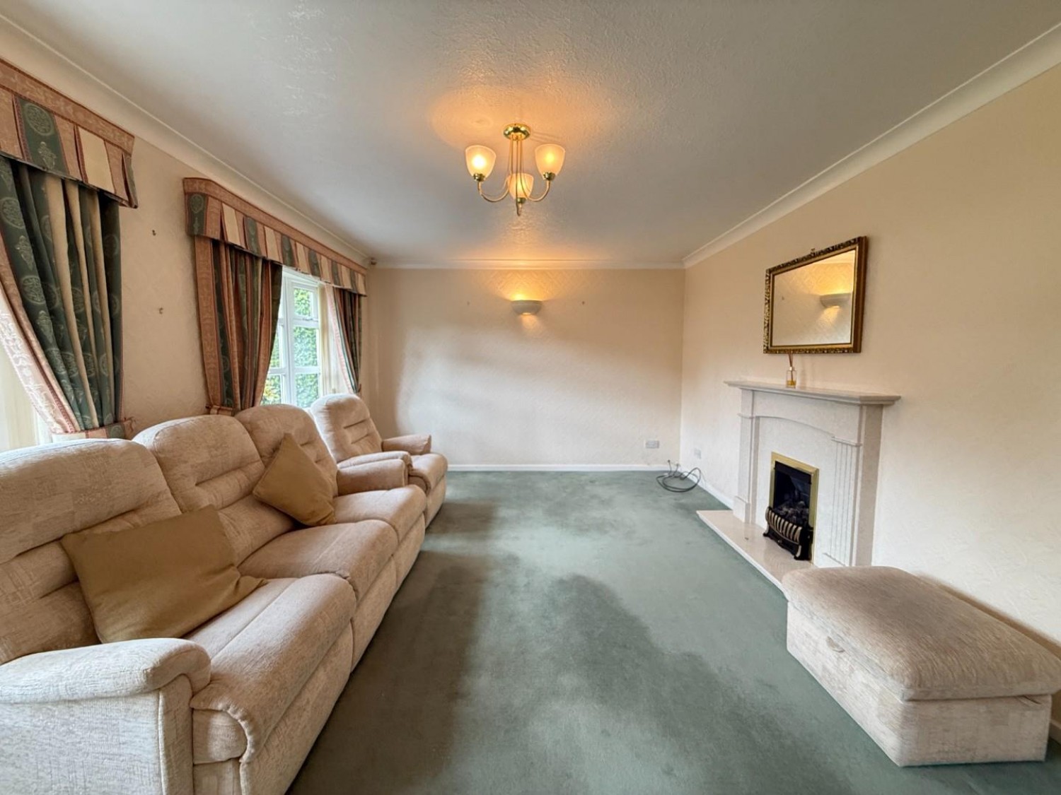 Cowdry Close, Thornhill Dewsbury