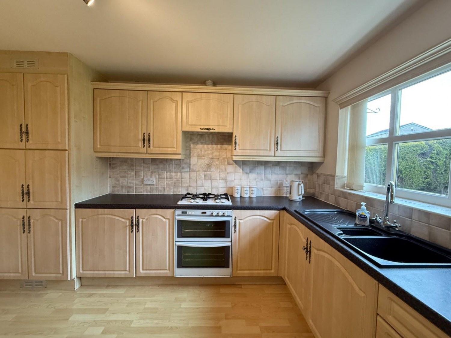 Cowdry Close, Thornhill Dewsbury