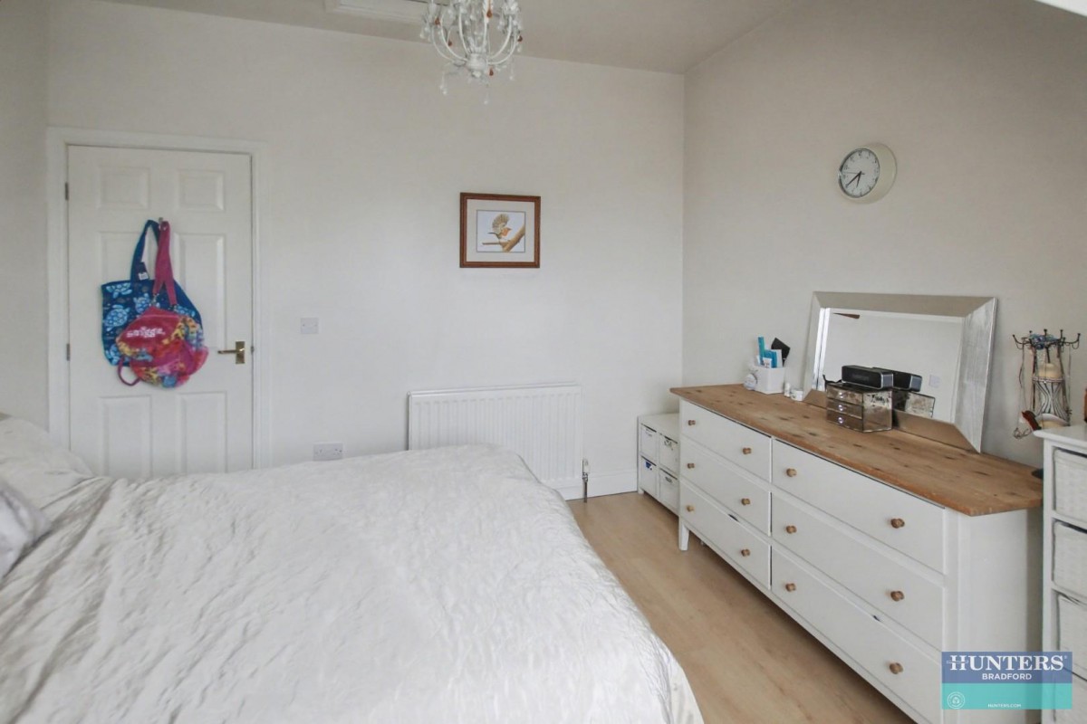 Close Head Drive Thornton, Bradford, BD13 3QQ