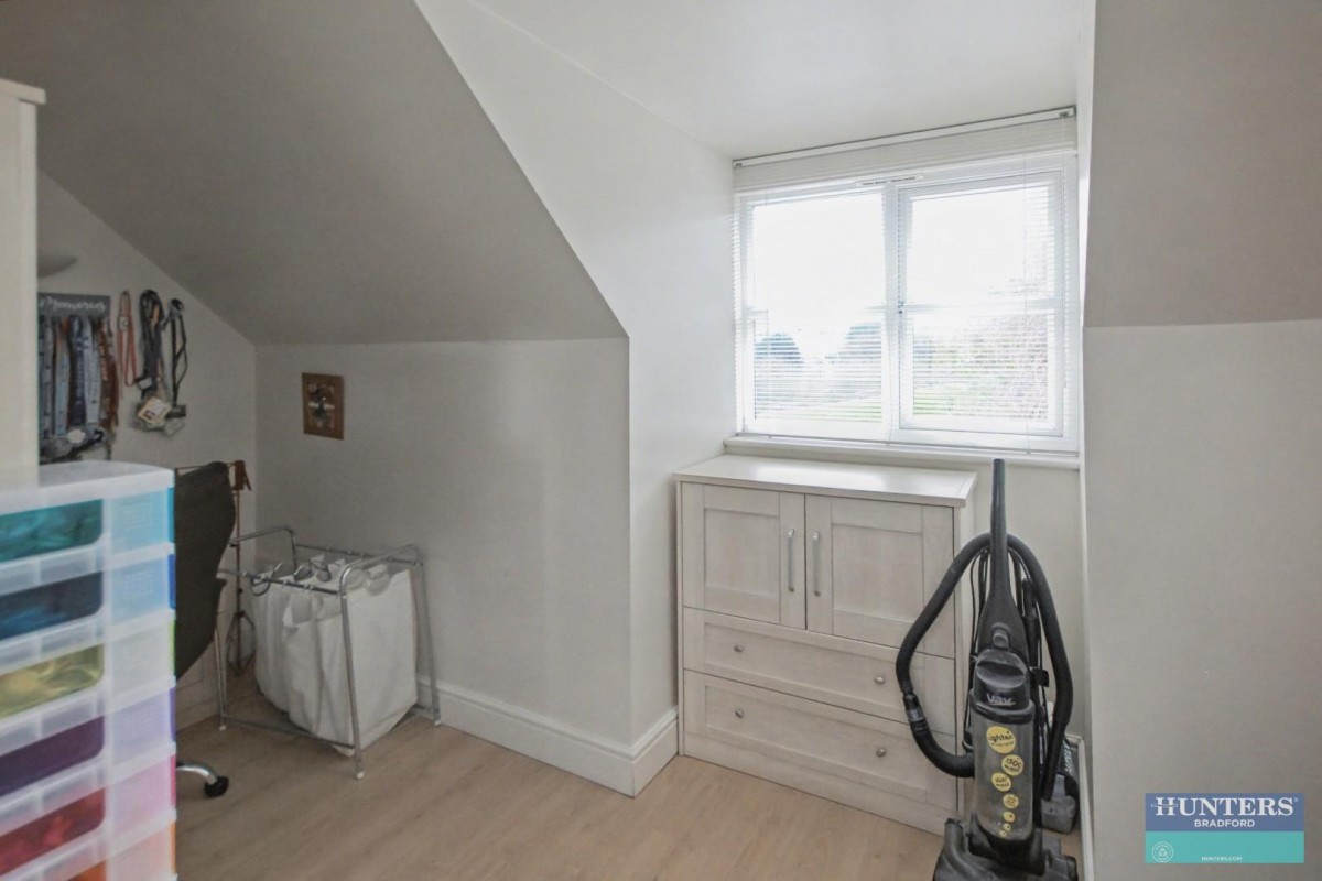 Close Head Drive Thornton, Bradford, BD13 3QQ