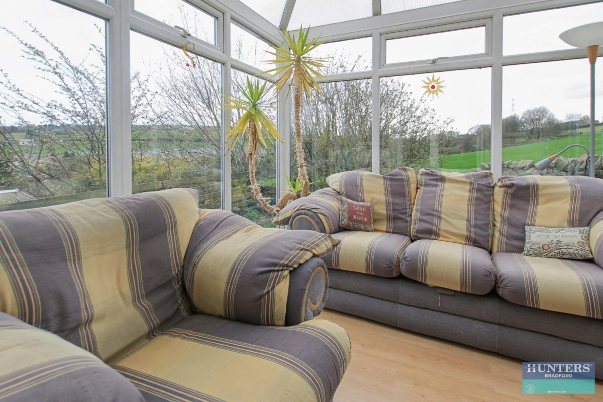 Close Head Drive Thornton, Bradford, BD13 3QQ