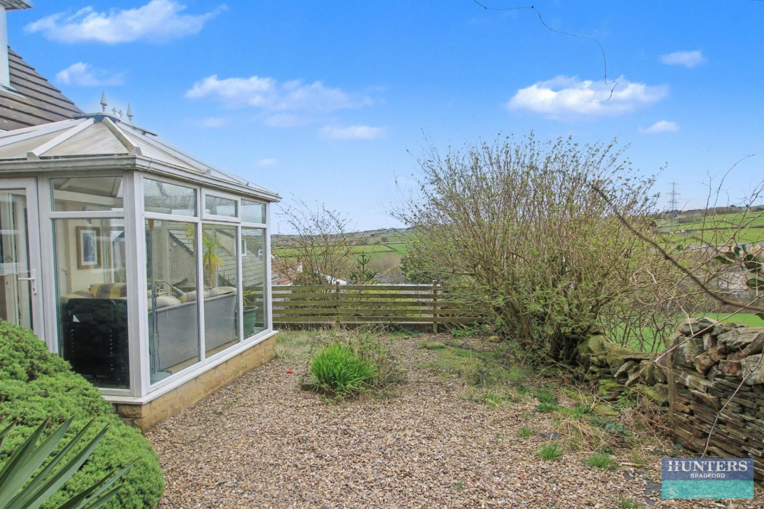 Close Head Drive Thornton, Bradford, BD13 3QQ