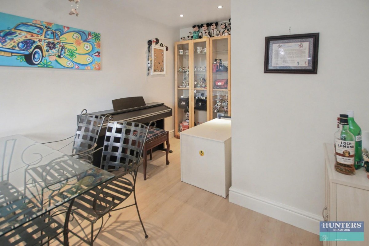 Close Head Drive Thornton, Bradford, BD13 3QQ