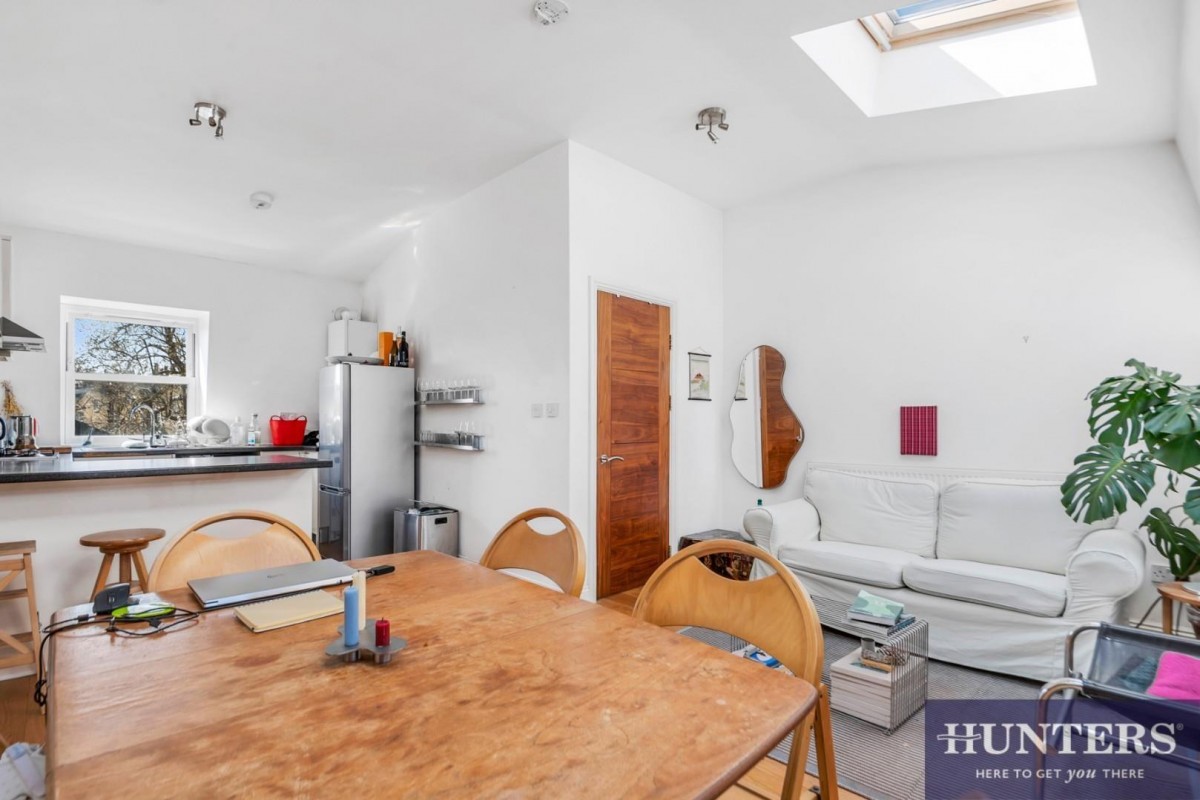 Newington Green Road, London, N1