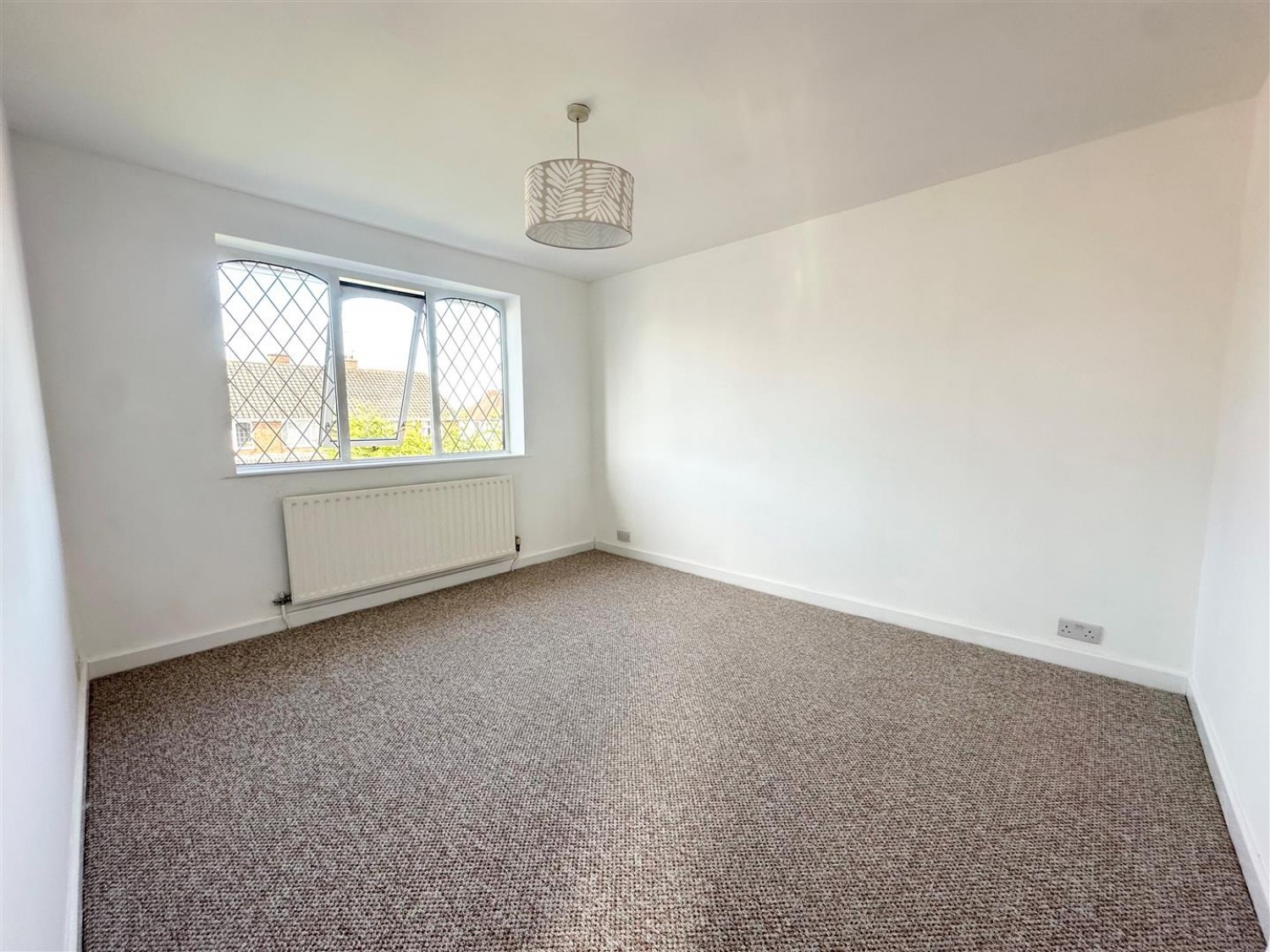 Larch Road, Kingswinford