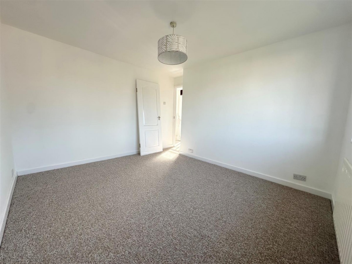 Larch Road, Kingswinford