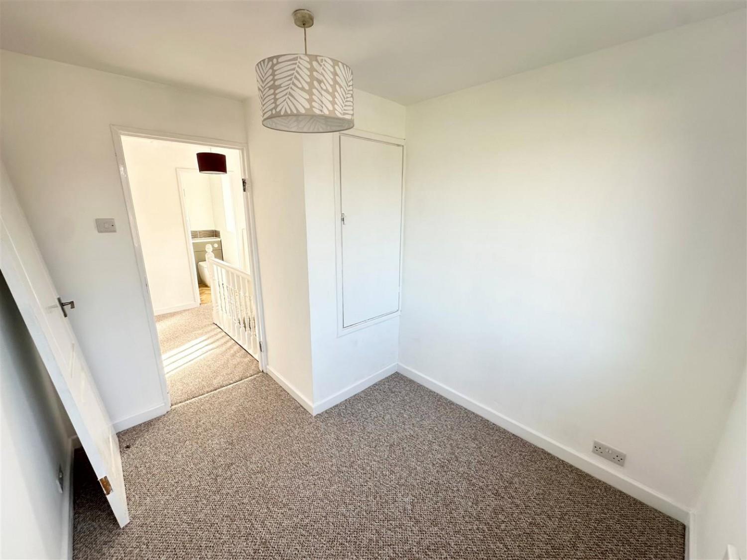 Larch Road, Kingswinford