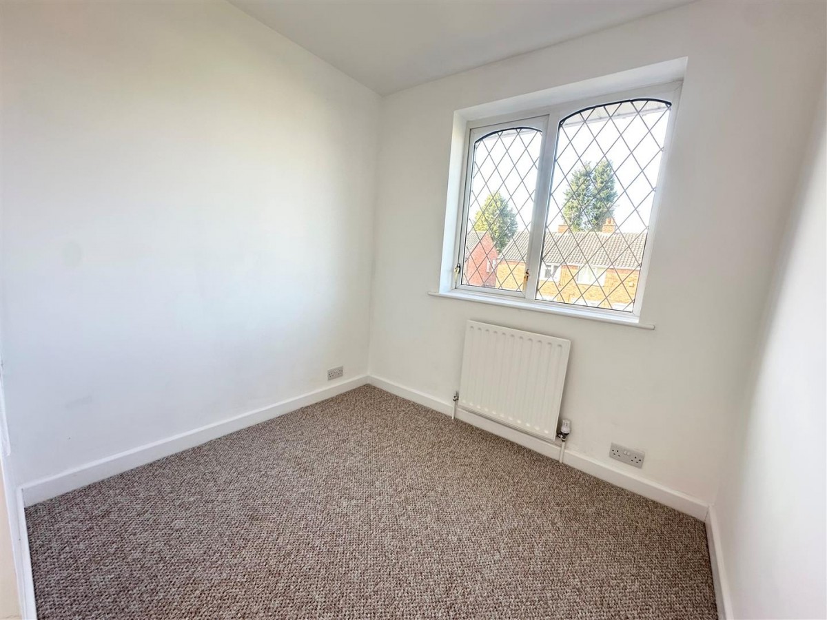 Larch Road, Kingswinford