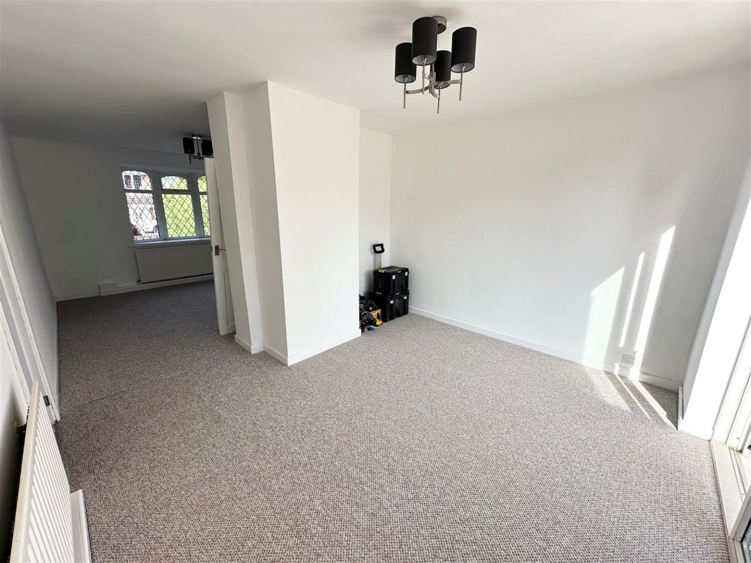 Larch Road, Kingswinford