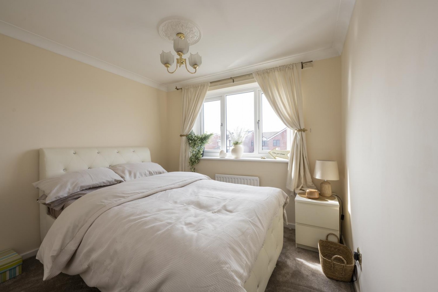 Ploverdale Crescent, Kingswinford, DY6 8XU