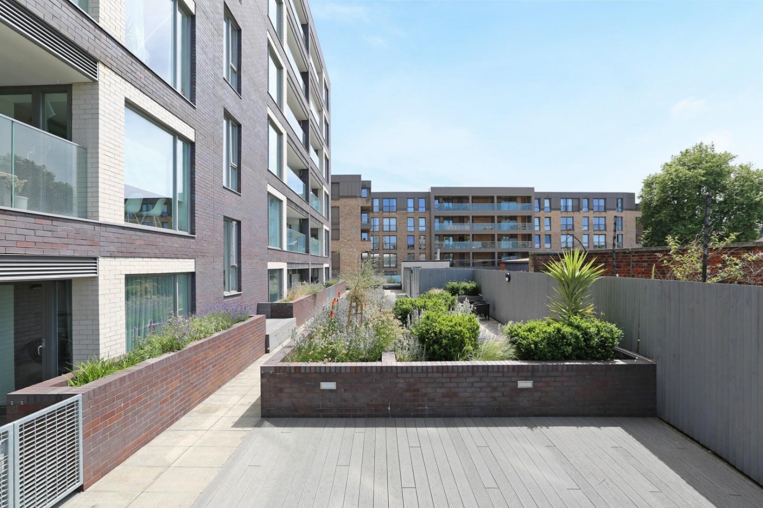 Camberwell Road, London, SE5