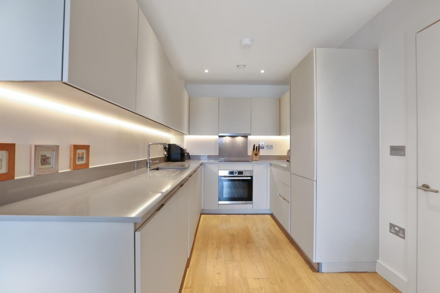 Camberwell Road, London, SE5