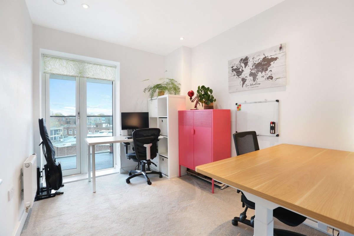 Camberwell Road, London, SE5