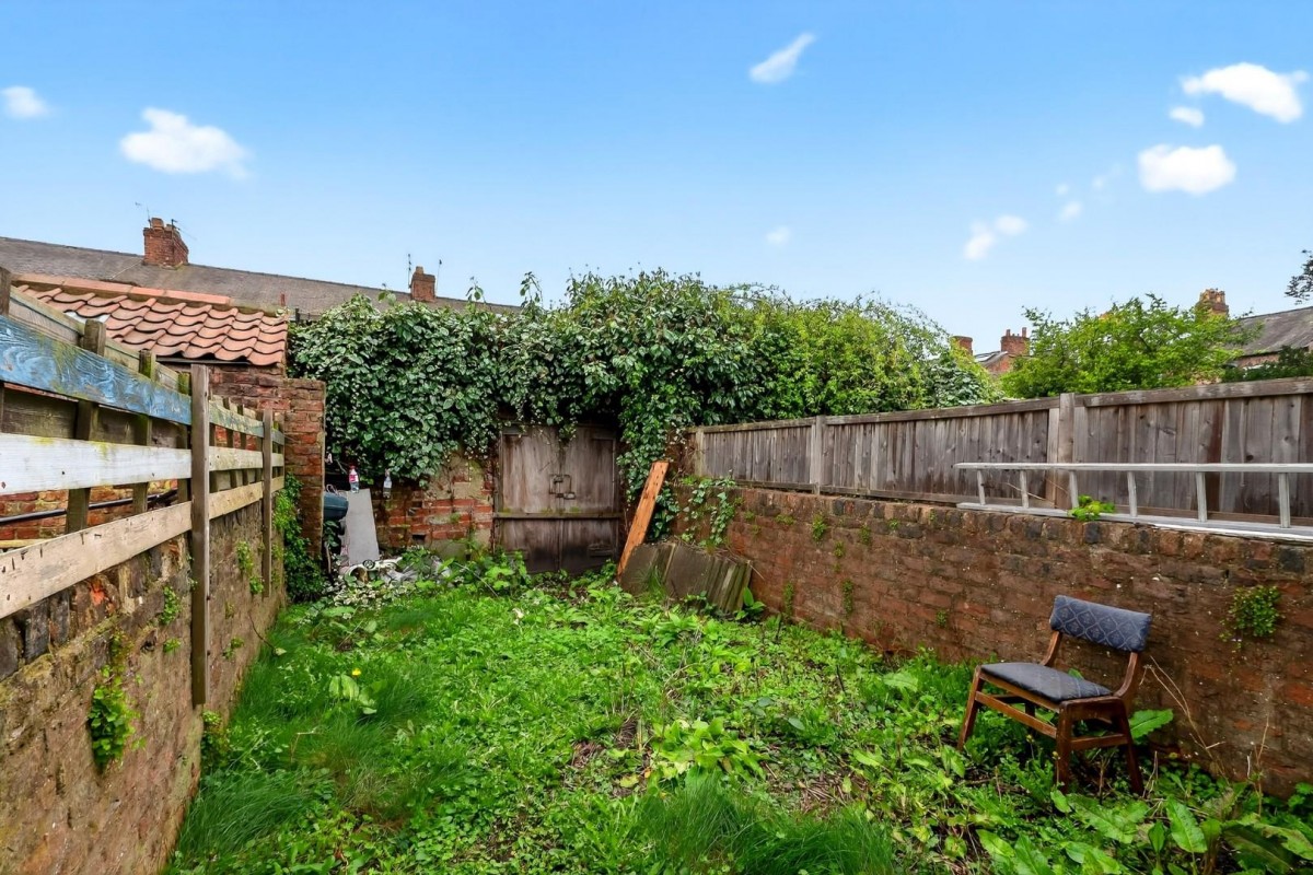 Field View, York