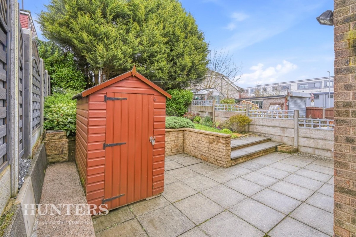 Rose Avenue, Smithy Bridge, OL15 8QJ