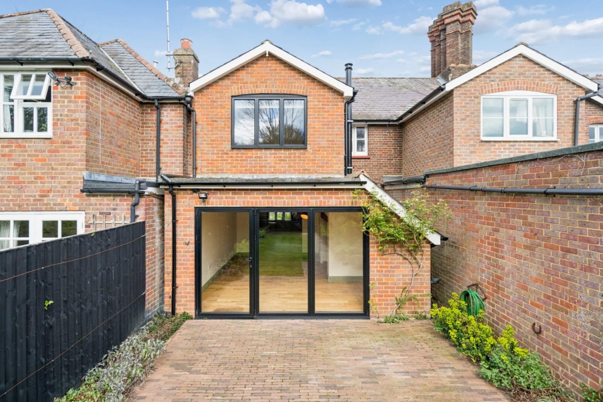 High Street, Old Amersham, Buckinghamshire, HP7 0EG