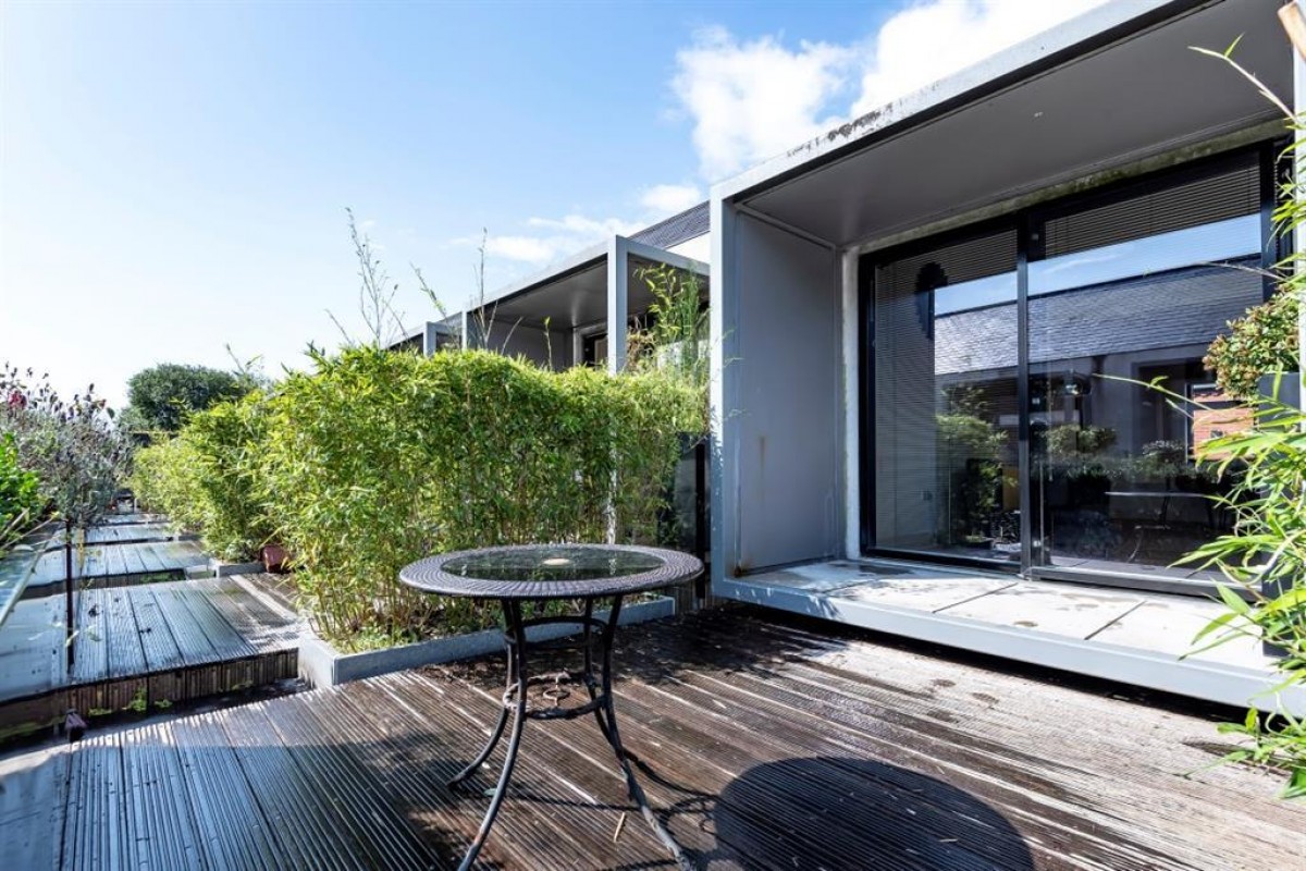 Ash Street, Salford, M6 5NA