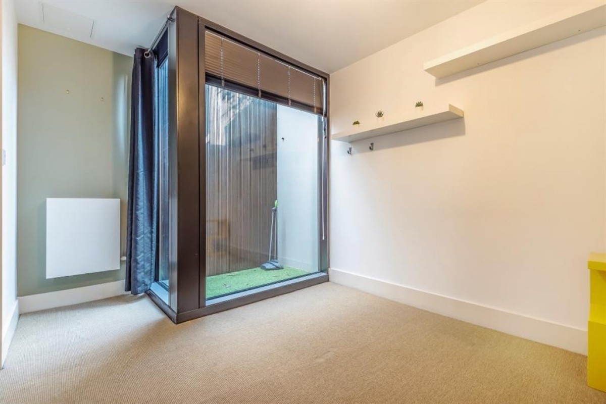 Ash Street, Salford, M6 5NA