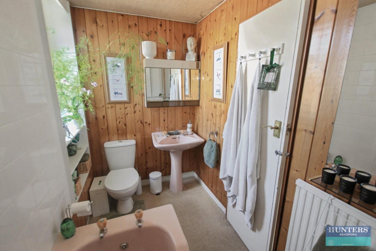 Abb Scott Lane Low Moor, Bradford, BD12 0EN