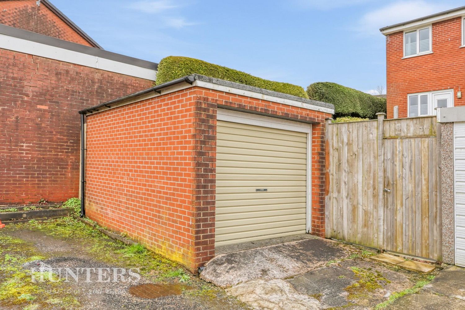 Whittaker Drive, Smithy Bridge OL15 8QR