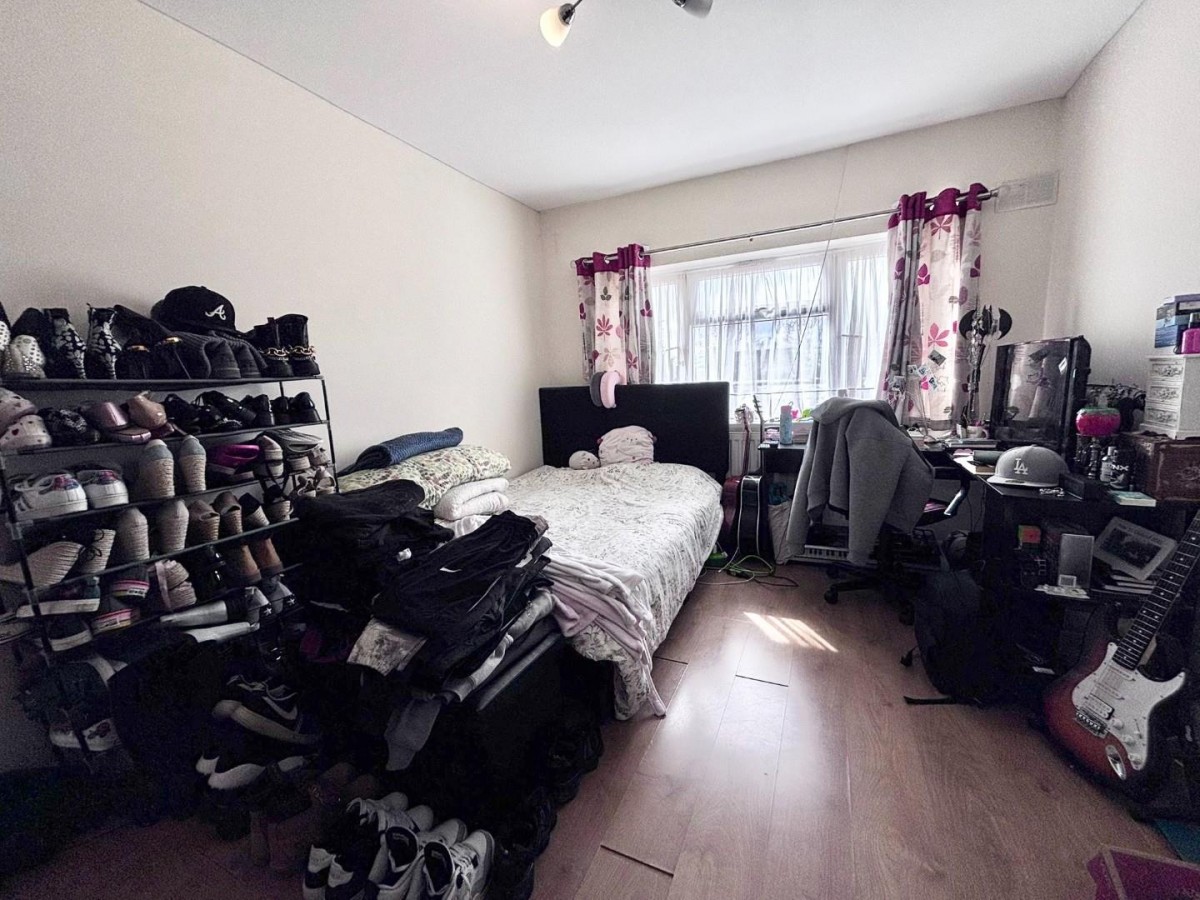 Nestles Avenue, Hayes