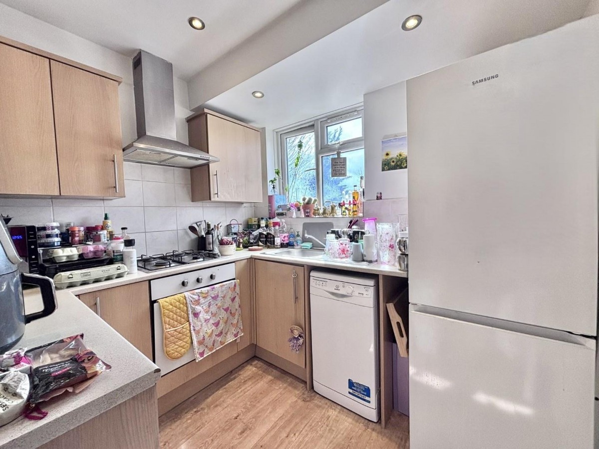 Nestles Avenue, Hayes