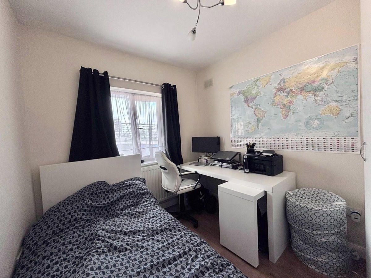 Nestles Avenue, Hayes