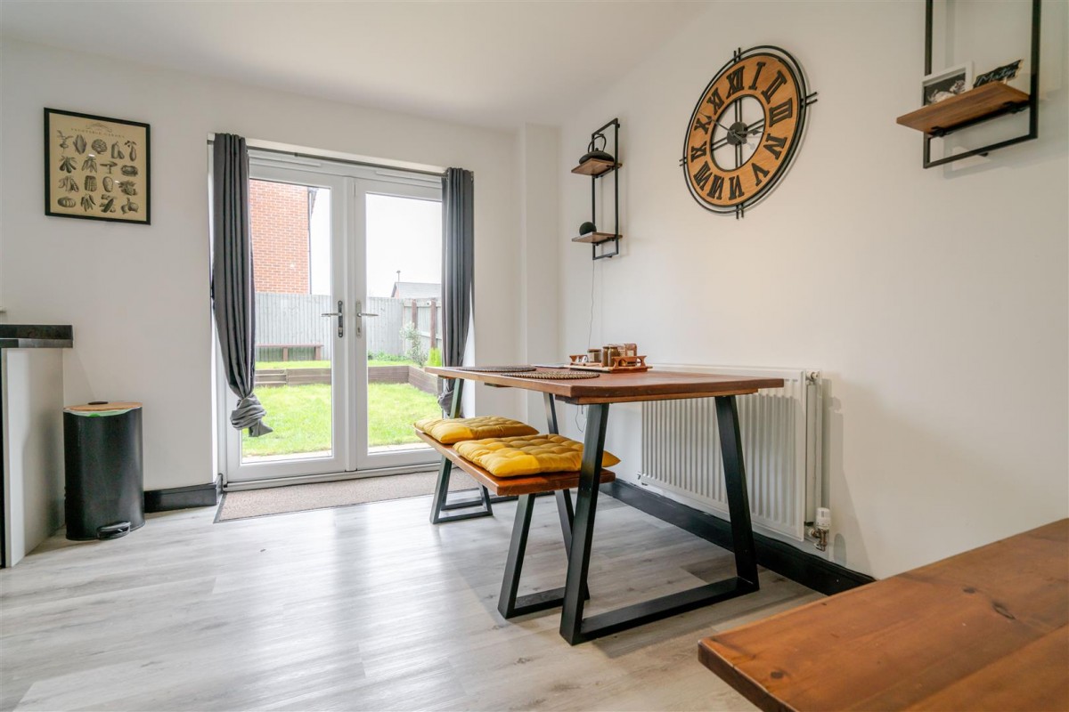 Sovereign Fold Road, Leigh