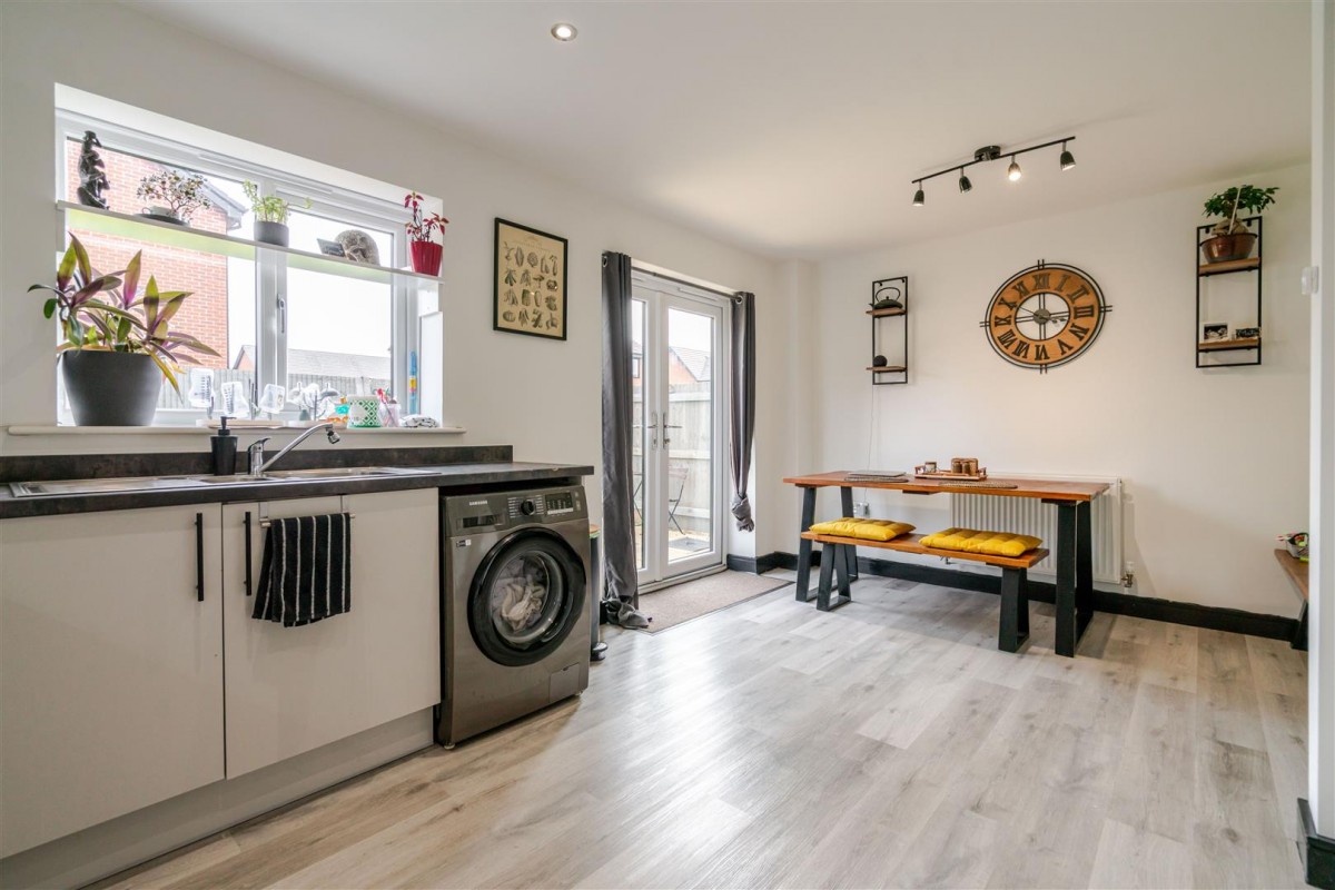 Sovereign Fold Road, Leigh