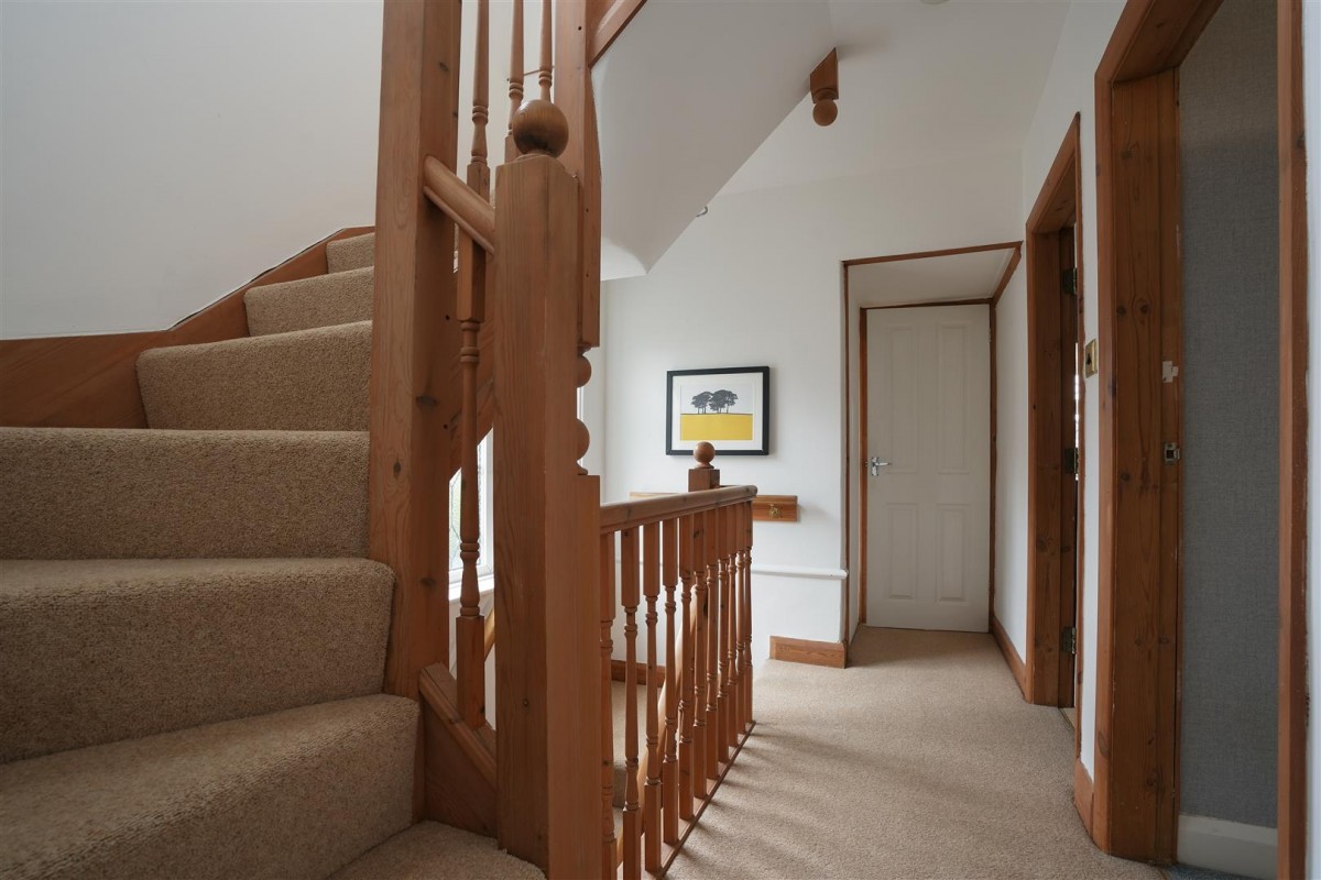 Norton Lane, Norton, Sheffield, S8 8GW