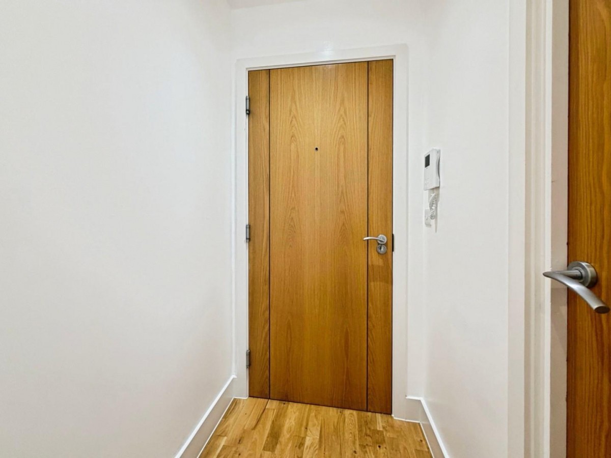 Fairway Apartments, Fairway, Bristol