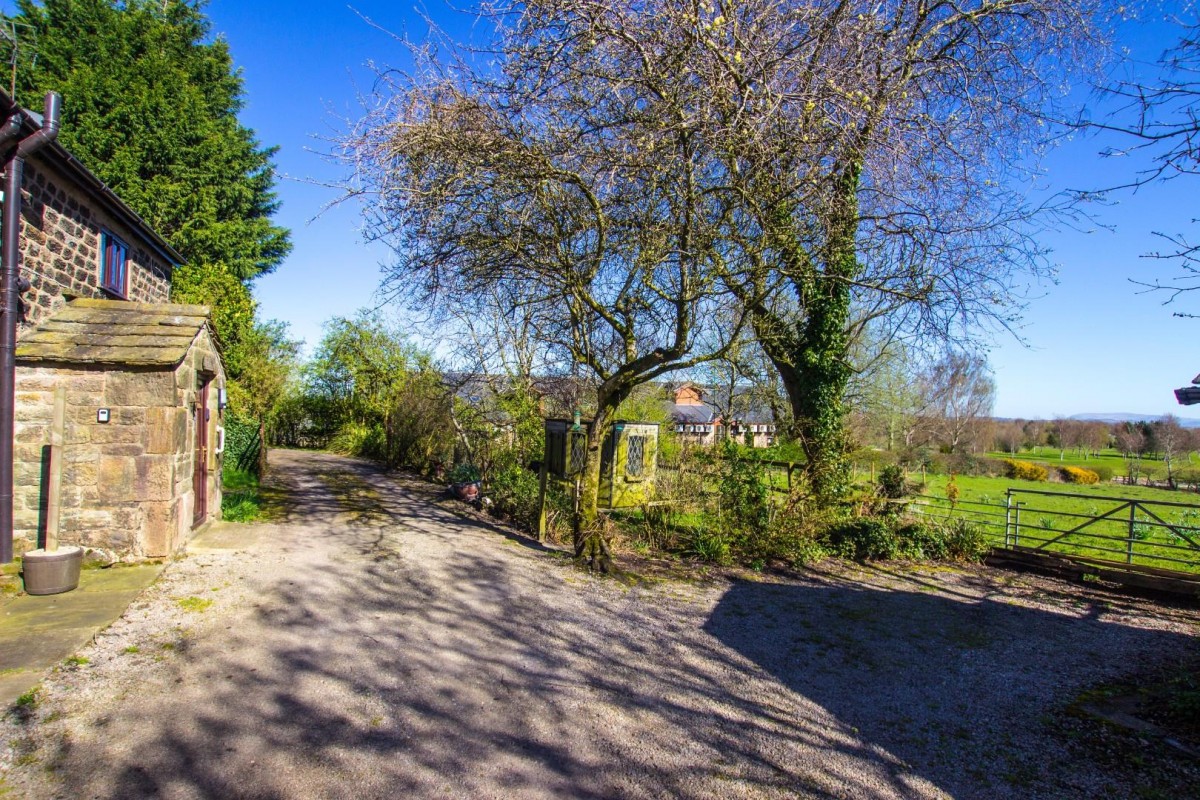 'Hilltop Farm' Withnell