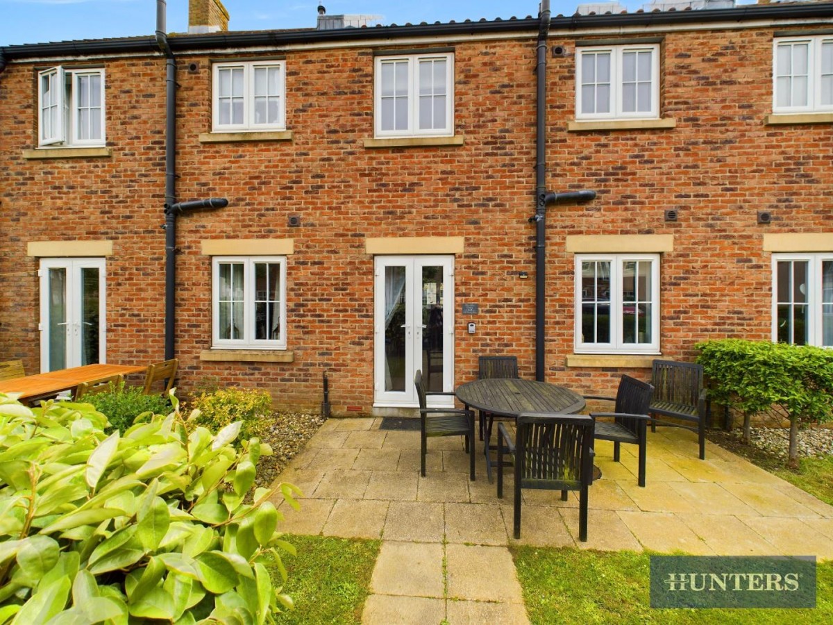 Sunrise Drive, Moor Road, Filey