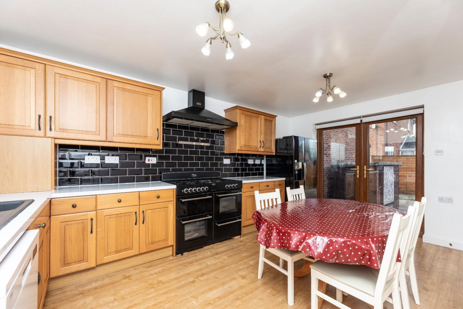 THE POPLARS, KNOTTINGLEY, WEST YORKSHIRE