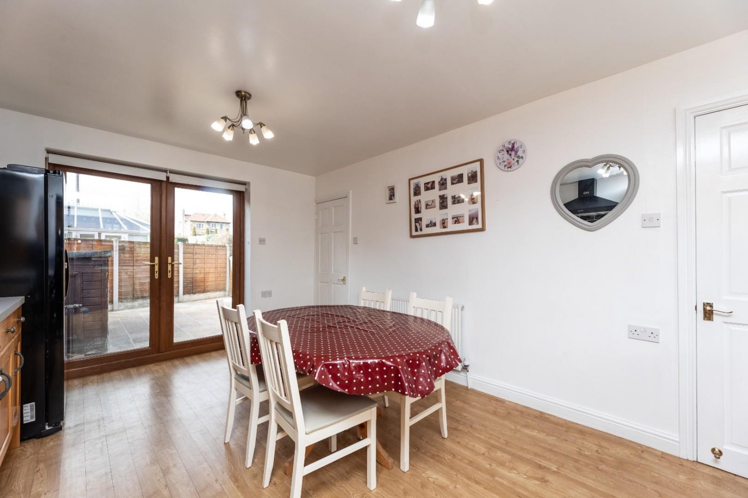 THE POPLARS, KNOTTINGLEY, WEST YORKSHIRE